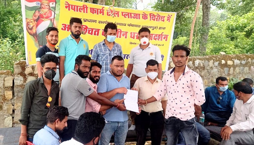लिखित आदेश दे सरकार 
