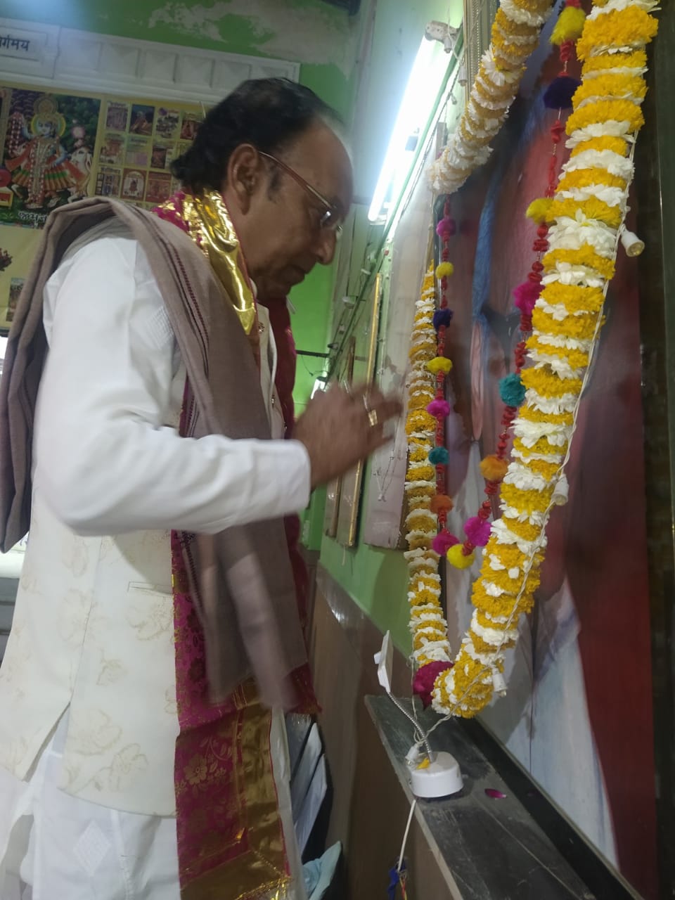कत्थक नृत्य द्वारा गणपति वंदना से हुआ