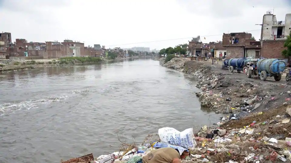 एक जीवित नदी देश की सबसे प्रदूषित नदी