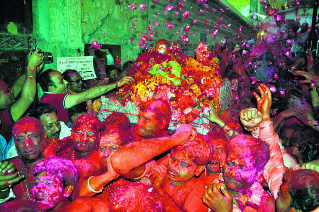 अवध में होली खेलें रघुवीरा