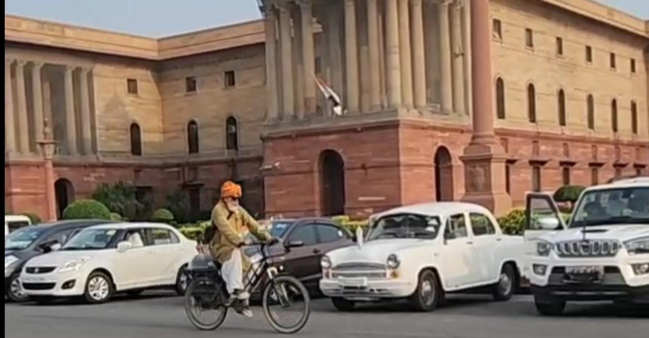 हरपाल सिंह राणा द्वारा साइकिल यात्रा कर, प्रधानमंत्री कार्यालय को ज्ञापन