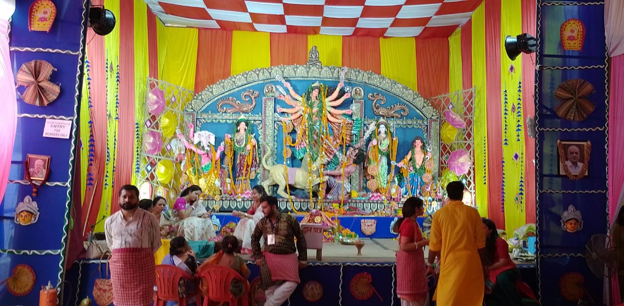 महा अष्टमी और संधि पूजा का आयोजन 